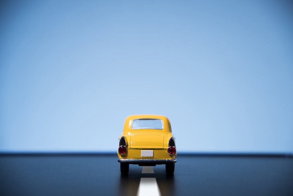 黄五十年代玩具模型车