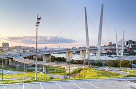 符拉迪沃斯托克 (海参崴) 金桥