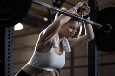 女人在运动量来找到中心培训图片