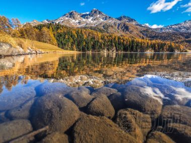 席爾瓦普拉湖秋思考