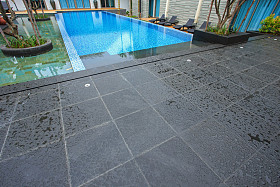 豪华别墅游泳池