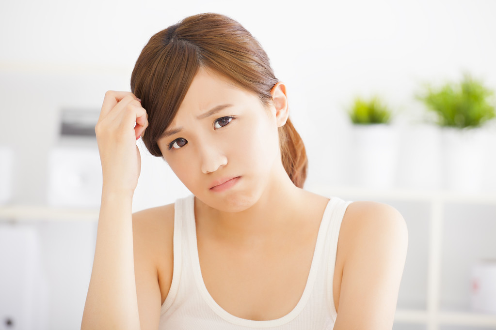 特写镜头混淆年轻亚裔女子图片