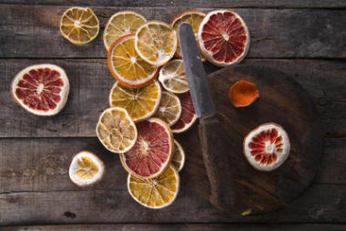 切片的干燥柑橘