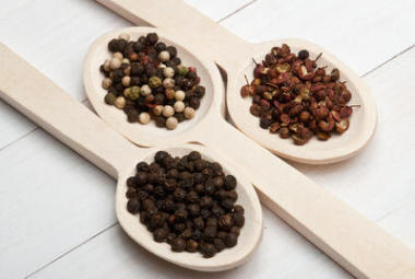 四川、 黑色和混合辣椒