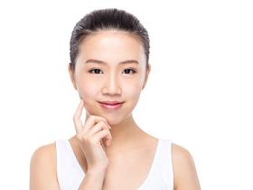 洁净清新皮肤的女人