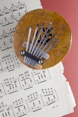 椰子風笛拇指鋼琴