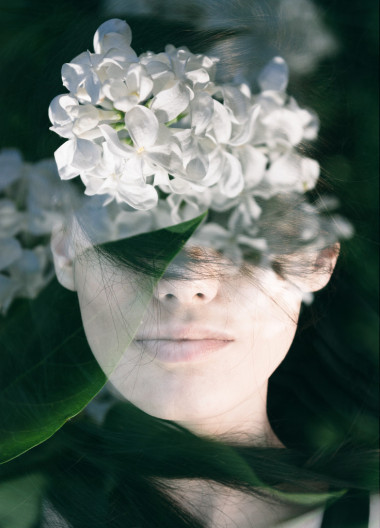 花卉女肖像图片