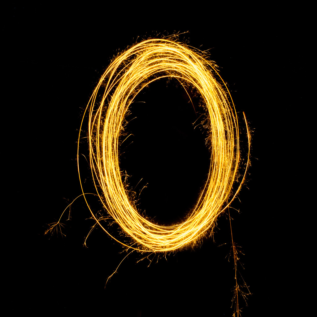 烟火烟花光字母 O 和数字 0