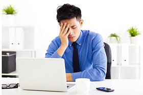 强调业务办公室里的人图片