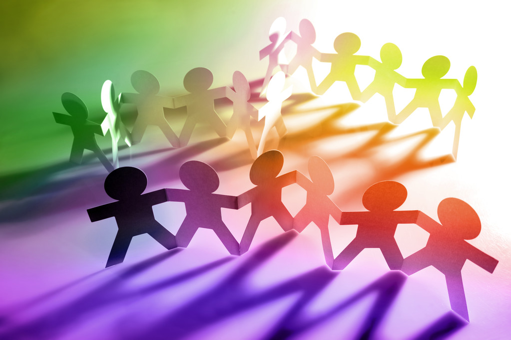 手牵在一起的人群 手牵在一起的人群