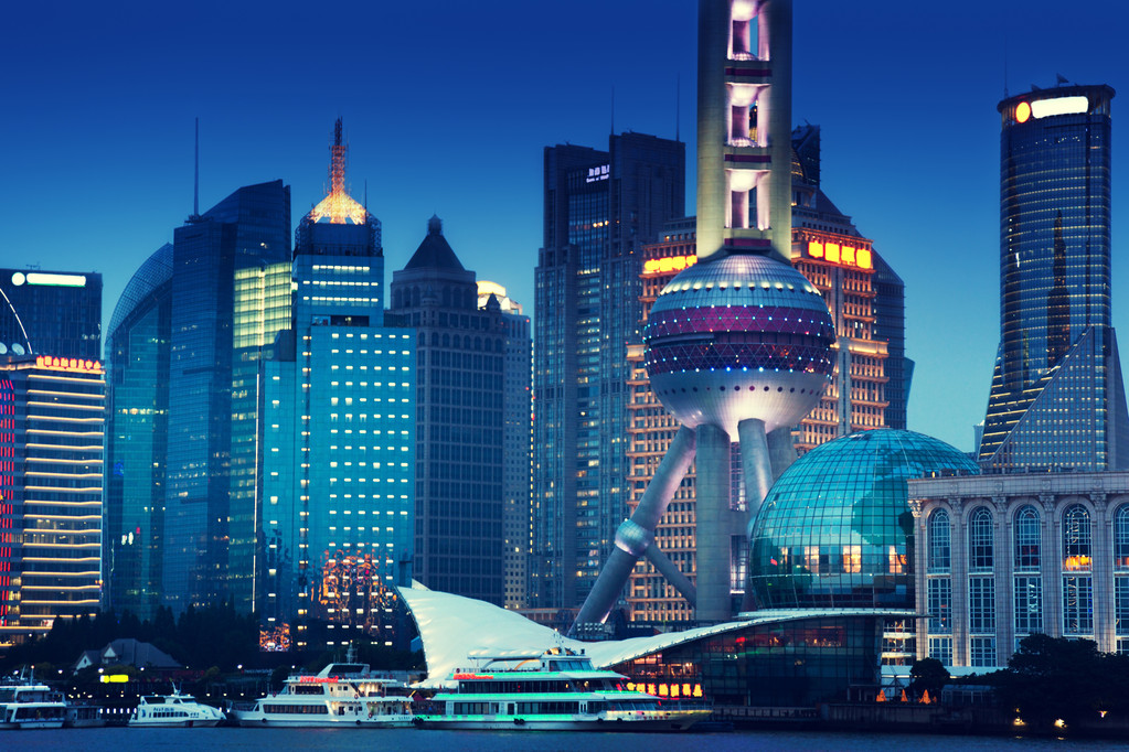 在晚上，中国上海图片