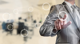 商人手上新现代计算机绘图空白流程图