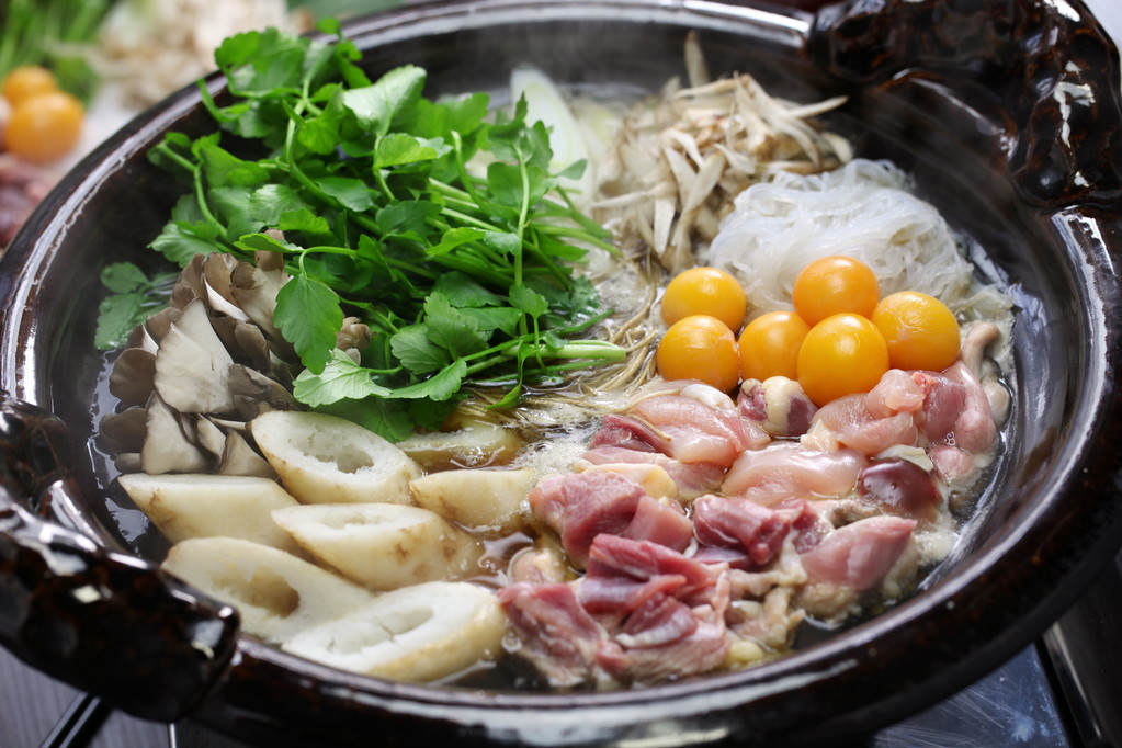 日本鸡肉火锅菜图片