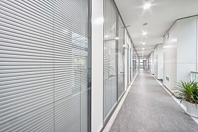 现代办公室内部图片