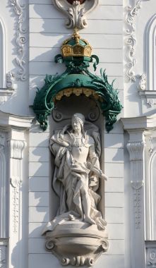在維也納國王腓特烈三世，Regensburger Hof Wustenrot 建筑