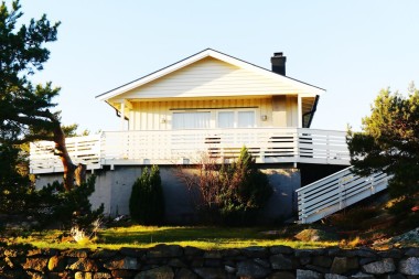 老白木屋與輕的木材圖片