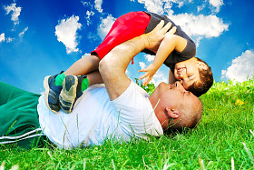 快乐父和小男孩