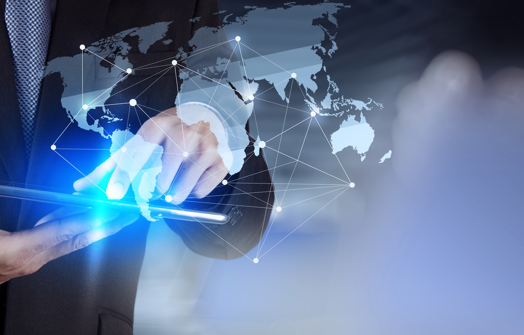 商人工作与新现代计算机显示的社交网络 商人工作与新现代计算机显示的社交网络