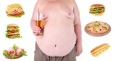 健康概念。胖男人和快餐，白色上孤立