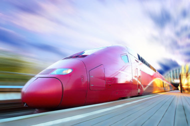 高速列車與戶外運動模糊