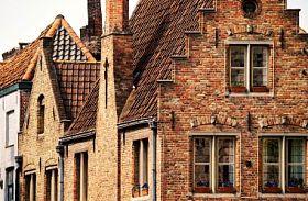 在比利时的布鲁日，建筑物图片