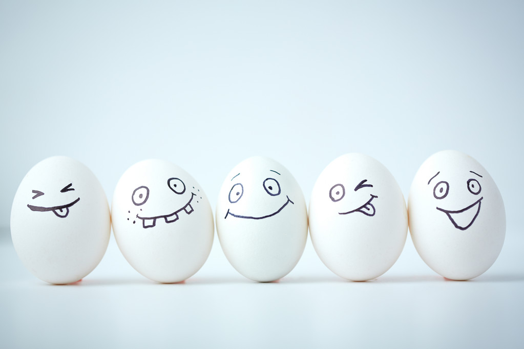 鸡蛋和滑稽的脸图片