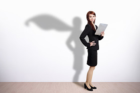 超级英雄片的女商人