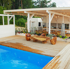 放松训练对露天阳台.图片