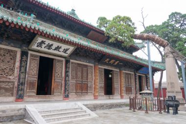 天水，中国-2014 年 10 月 8 日: 伏羲庙。著名寺院，天水，甘肃，中国