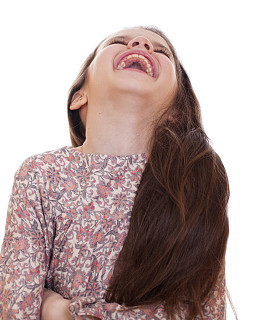 美丽的女孩很有趣笑图片