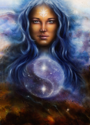 在畫布上的一個女人女神旱地作為一個強大的愛的守護者，與美麗油畫符號金張成澤