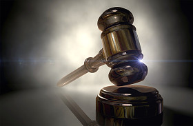 司法的小木槌图片