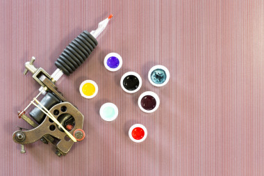 纹身会议的背景