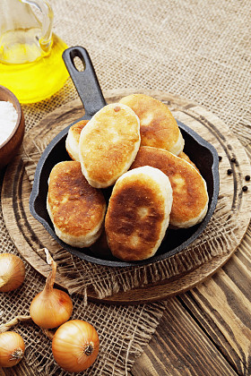 油煎的馅饼图片