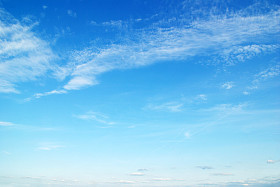 蓝蓝的天空照片