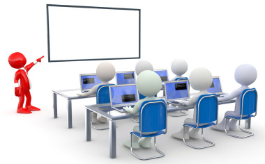 老師講課有筆記本的幾個學生