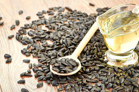 向日葵种子和油图片