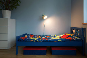 床与多彩表图片