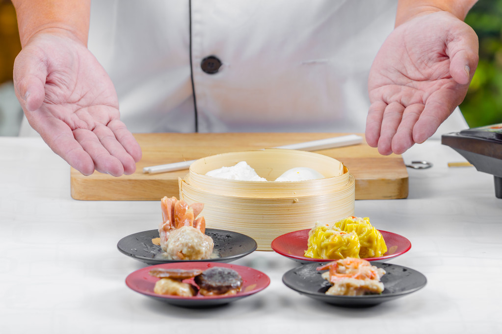 厨师烹饪中餐