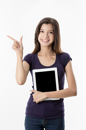 亚洲女孩举行数字平板电脑