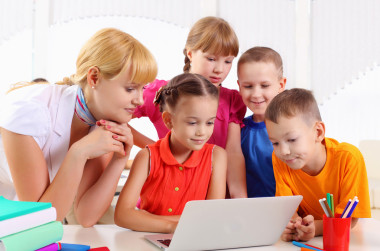 教師處理學(xué)生