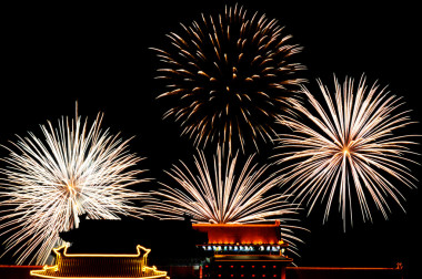 美丽的新年庆典烟花照片