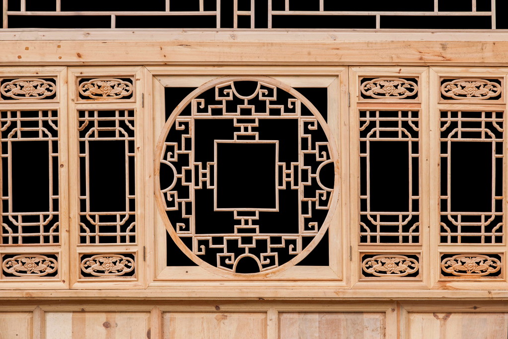 云南丽江古城街道房屋窗花 云南丽江古城街道房屋窗花