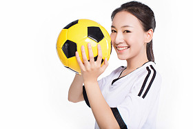 足球球的女人照片