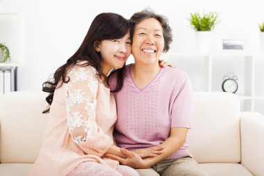 快樂媽媽和她的女兒