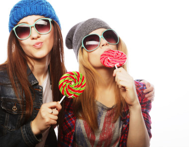 兩個性格開朗的最好的朋友圖片