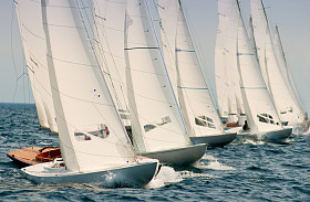 在帆船游艇图片