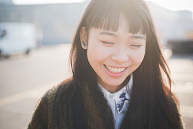 在市亚洲时髦女人图片