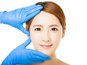 医疗美容概念特写年轻女人脸照片