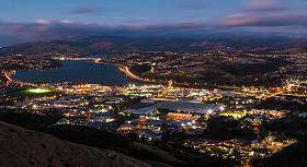 波里鲁阿夜之光图片